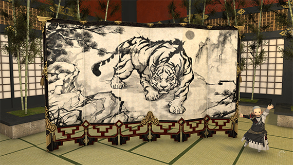 A Lalafell standing next to a large folding screen furnishing that features a design of a white tiger